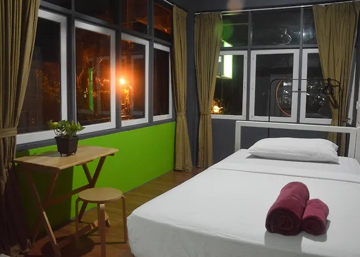 Loft Suanplu Ostello