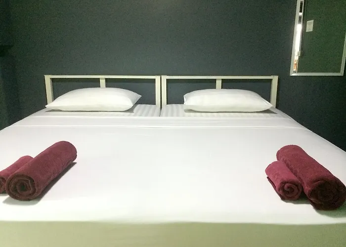Loft Suanplu Ostello *