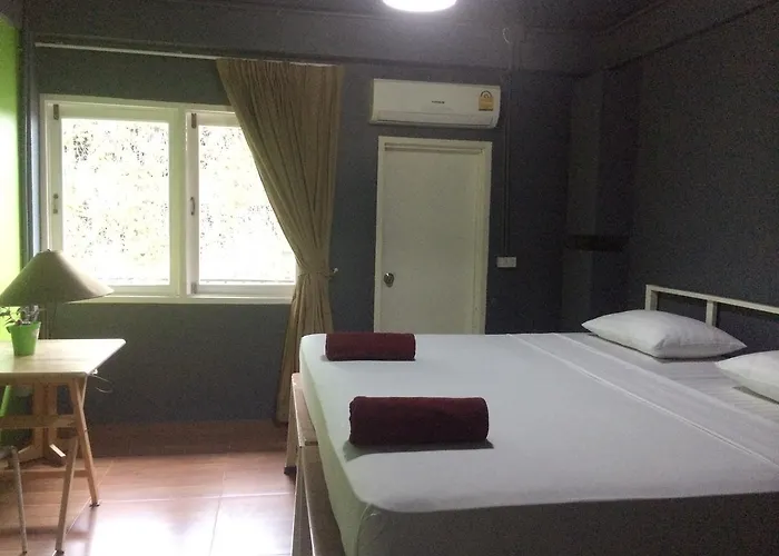 Loft Suanplu Ostello *
